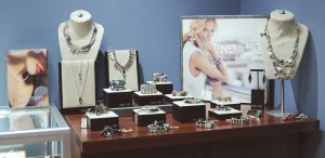 Uno de 50 Jewelry Display in Manhattan Jewelry Store